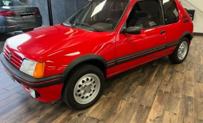 Peugeot 205 GTI